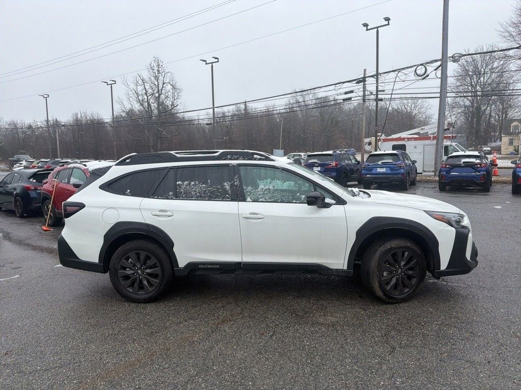 Used 2025 Subaru Outback Onyx Edition image 19