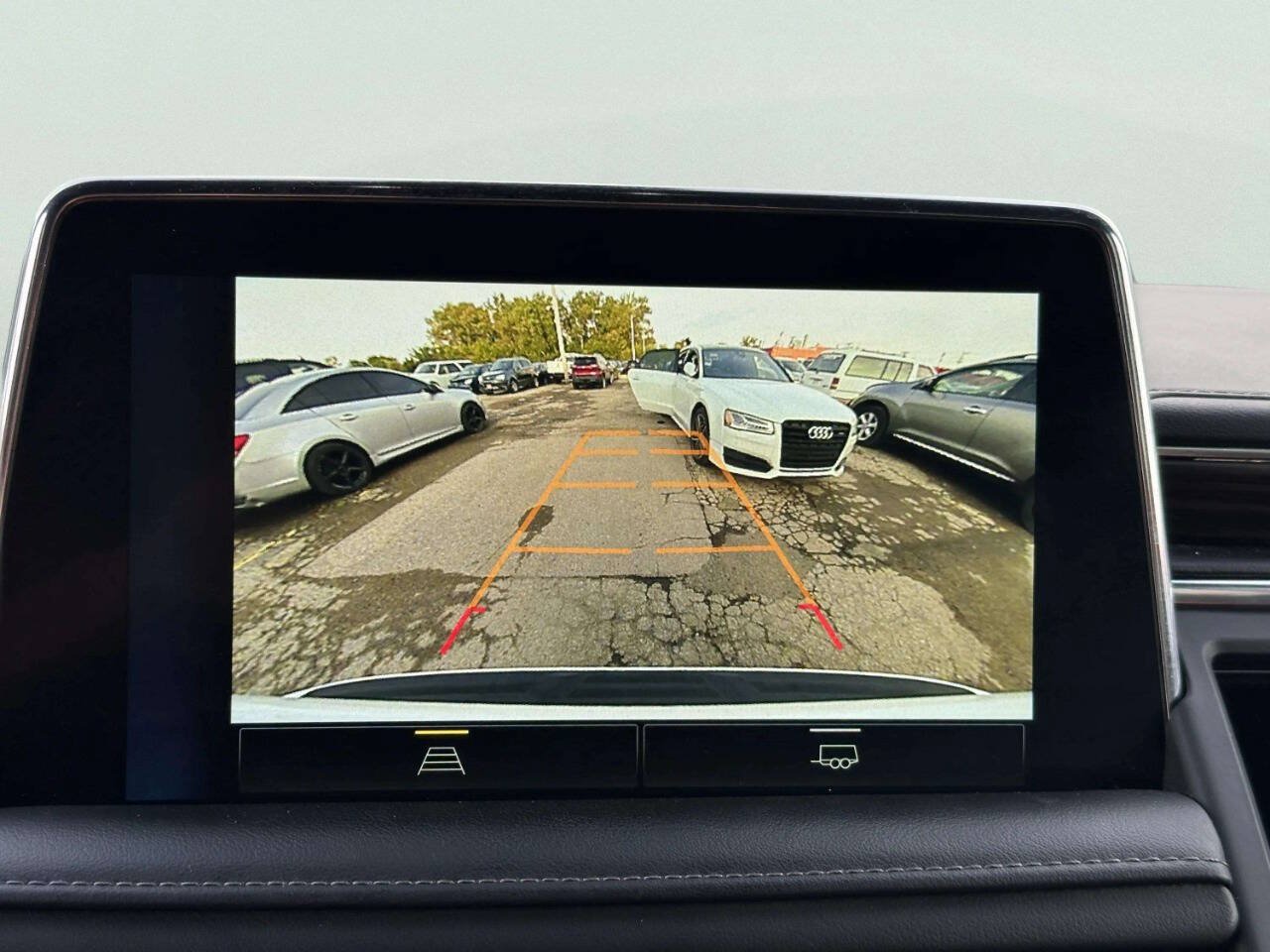 Used 2022 Chevrolet Suburban Z71 AWD/4WD image 43