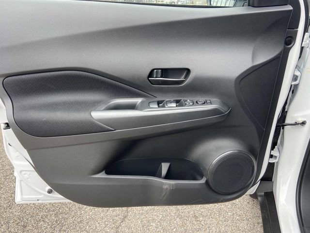 New 2025 Nissan Kicks Play S image 10