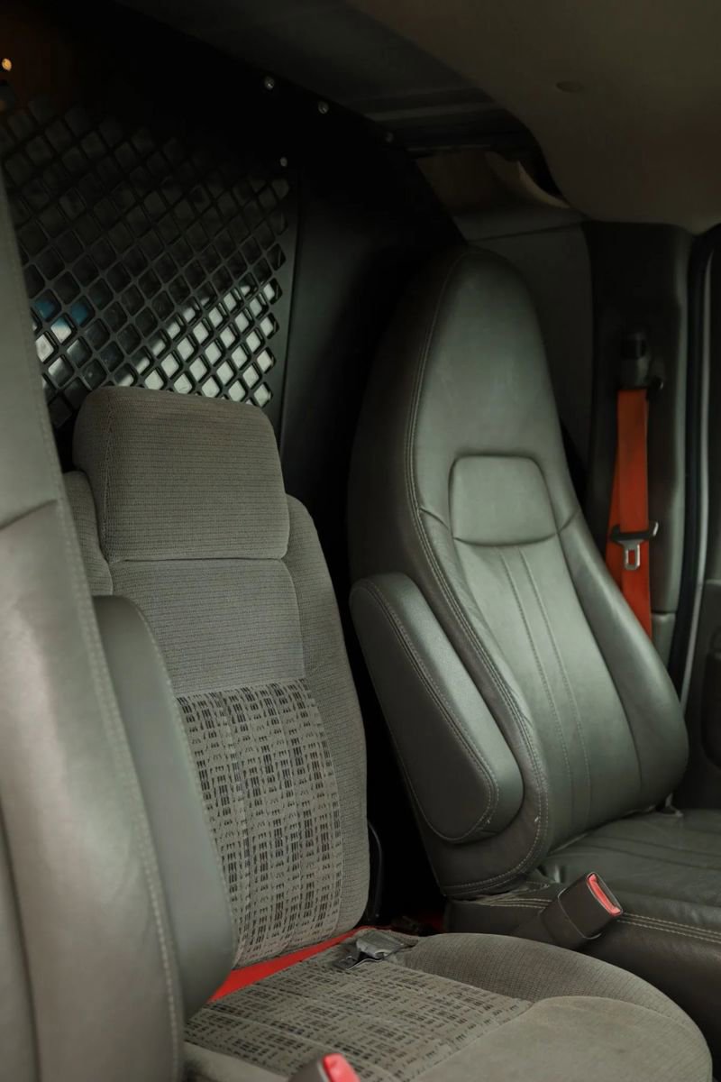 Used 2013 Chevrolet Express 2500 image 42