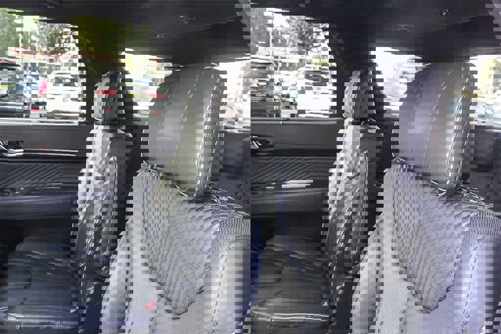 Used 2023 Hyundai Palisade Calligraphy image 23