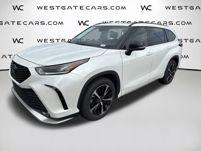 Used 2022 Toyota Highlander XSE