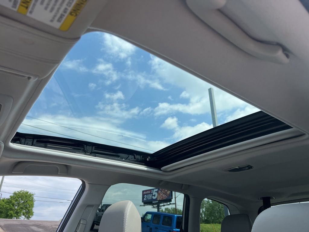 Used 2018 Subaru Forester 2.5i Limited image 32