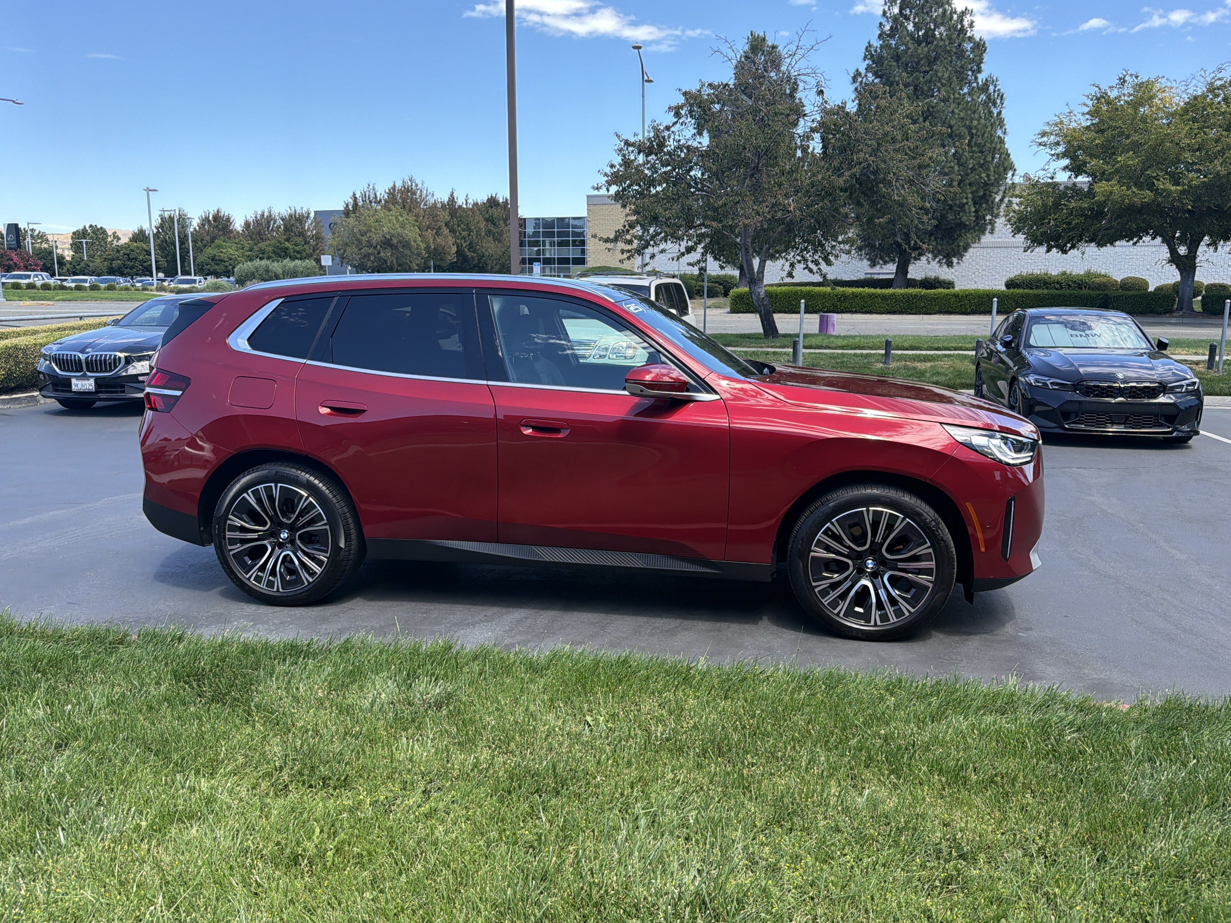 Used 2025 BMW X3 xDrive30i w/ Premium Package AWD/4WD image 13