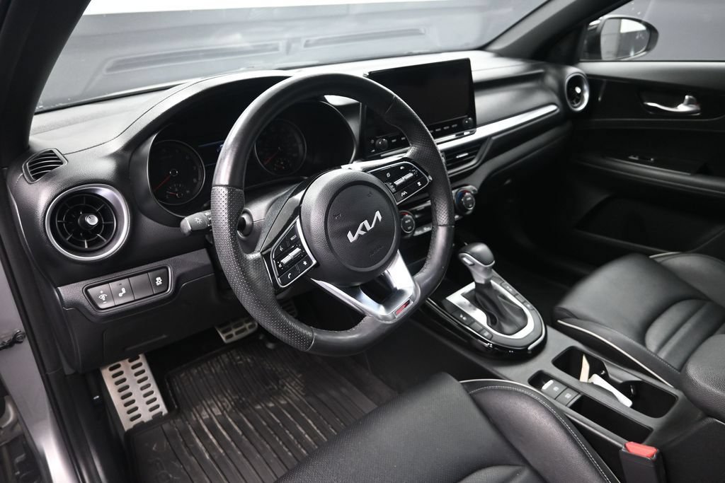 Certified 2023 Kia Forte GT-Line w/ GT-Line Premium Package FWD image 12