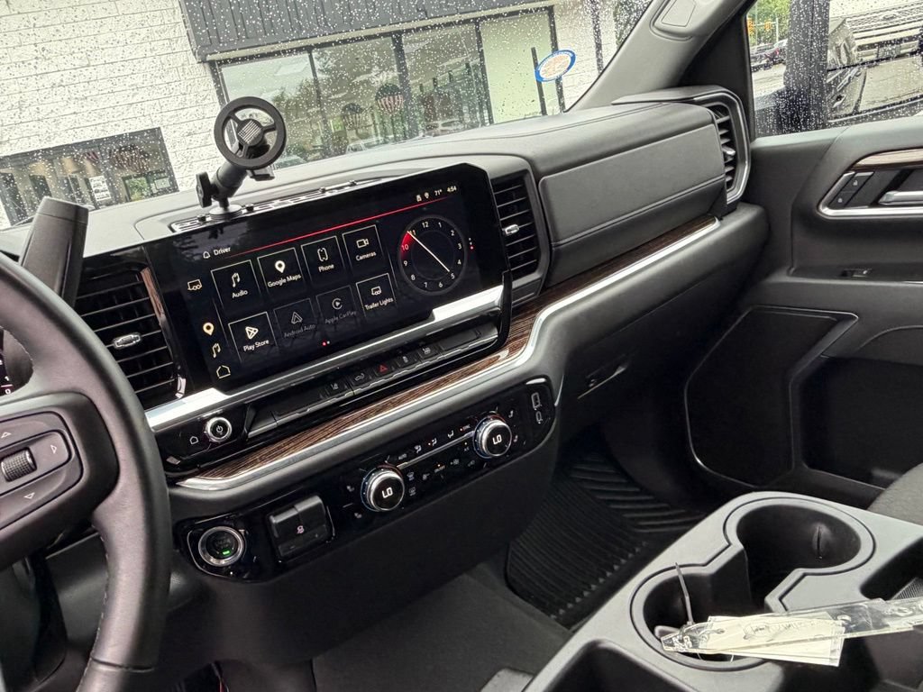 Used 2026 GMC Sierra 2500 SLE w/ SLE Value Package; AWD/4WD image 17