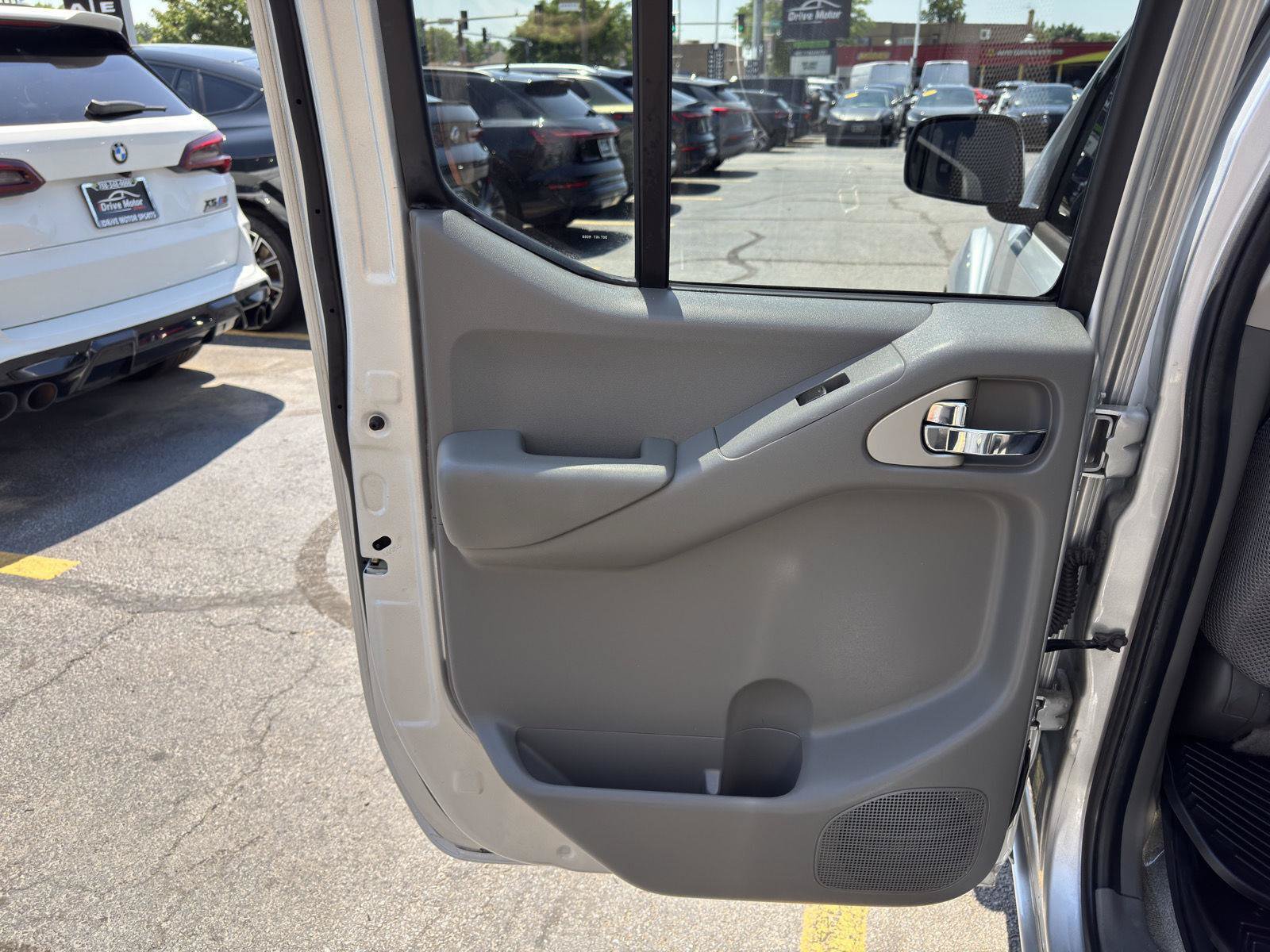 Used 2016 Nissan Frontier SV w/ SV Value Truck Package RWD image 26
