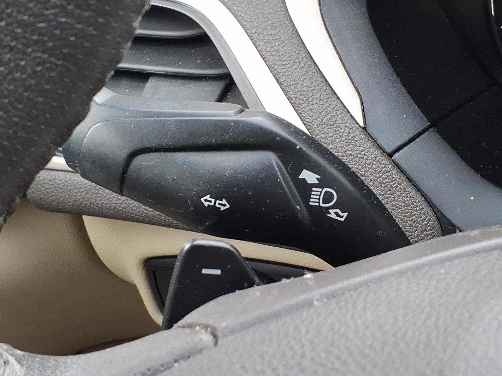 Used 2013 Lincoln MKZ FWD image 23