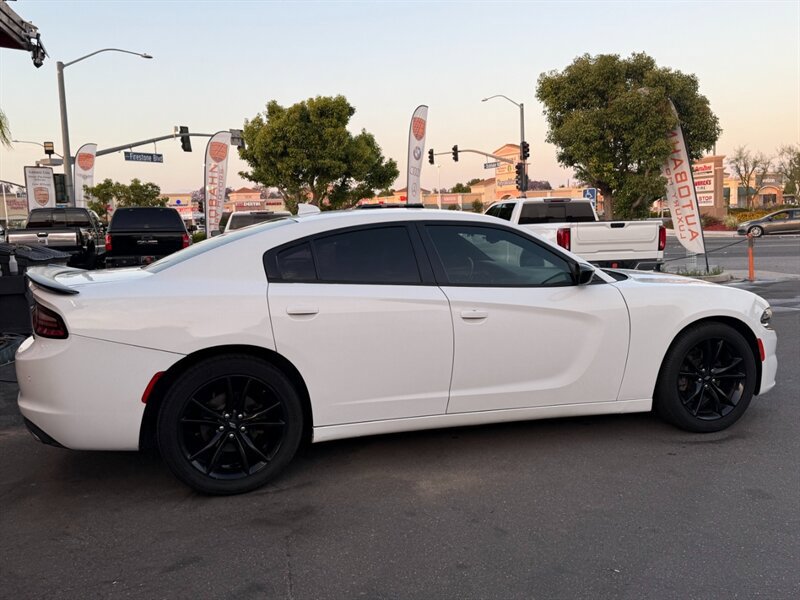 Used 2018 Dodge Charger R/T w/ Beats Audio Group RWD image 13