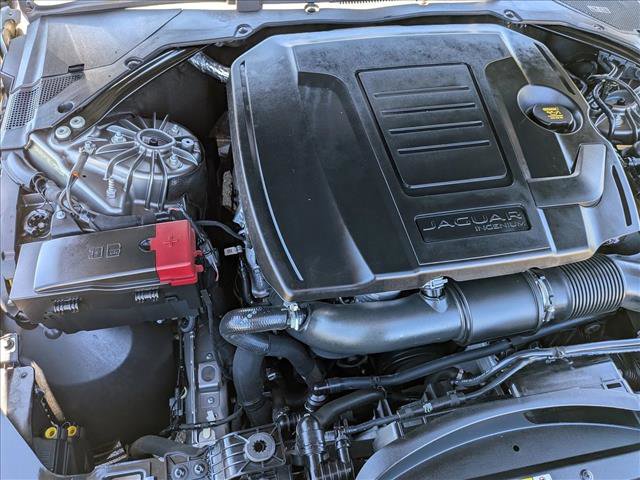Used 2020 Jaguar XE S image 22