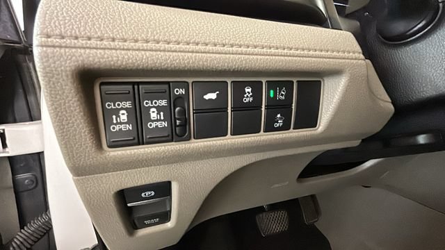 Used 2018 Honda Odyssey EX-L image 20