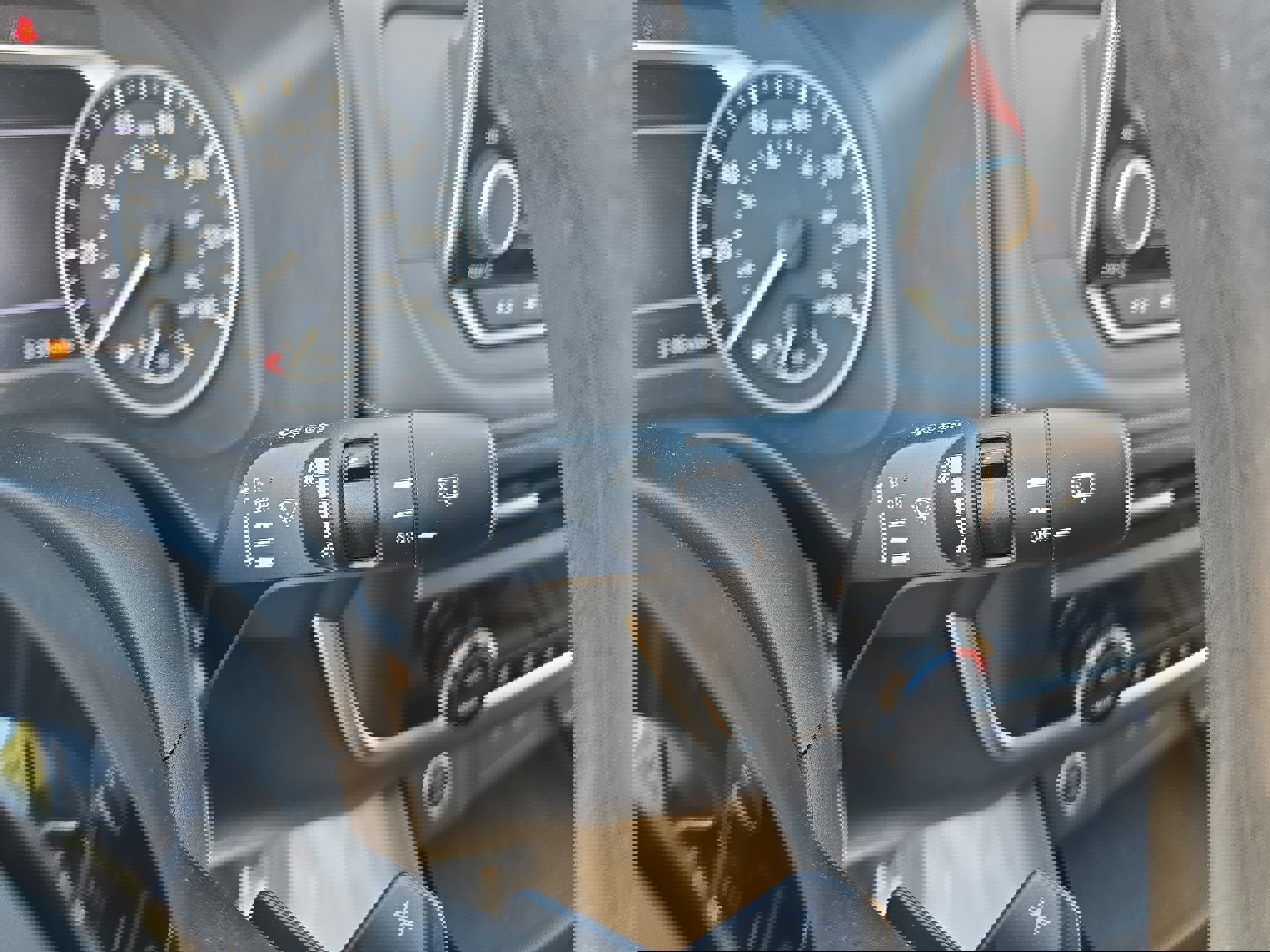 Used 2023 Nissan Rogue SV image 26