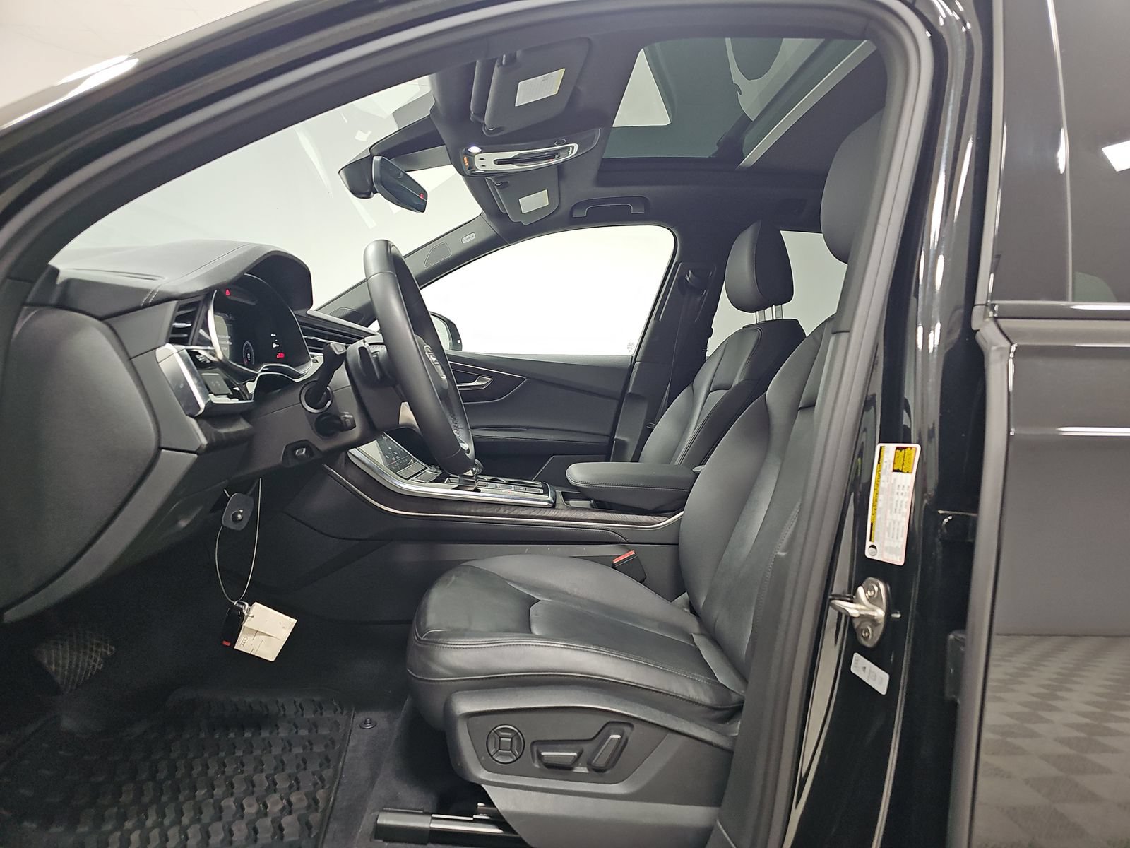 Used 2023 Audi Q7 2.0T Premium Plus w/ Premium Plus Package AWD/4WD image 20