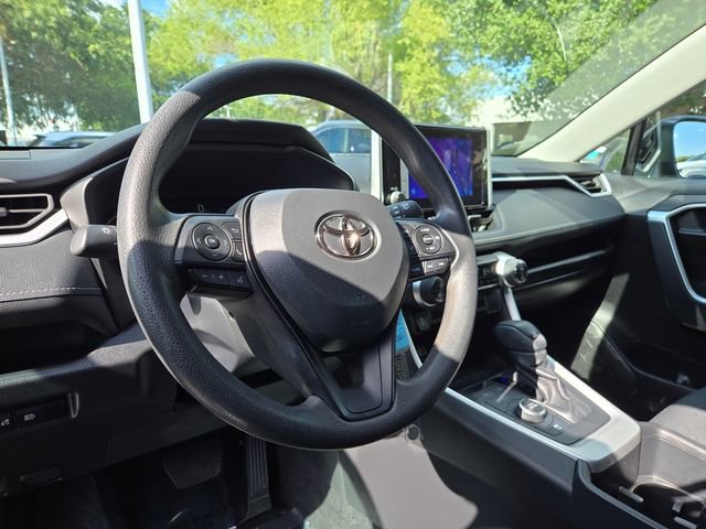 Used 2024 Toyota RAV4 LE AWD/4WD image 13