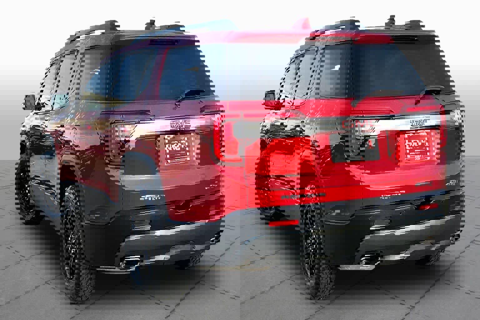 Used 2023 GMC Acadia AT4 w/ Technology Package image 12