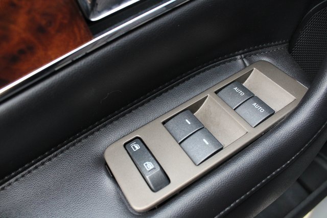 Used 2012 Lincoln MKX AWD image 9