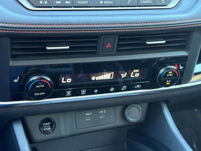 Certified 2025 Nissan Rogue SV image 17