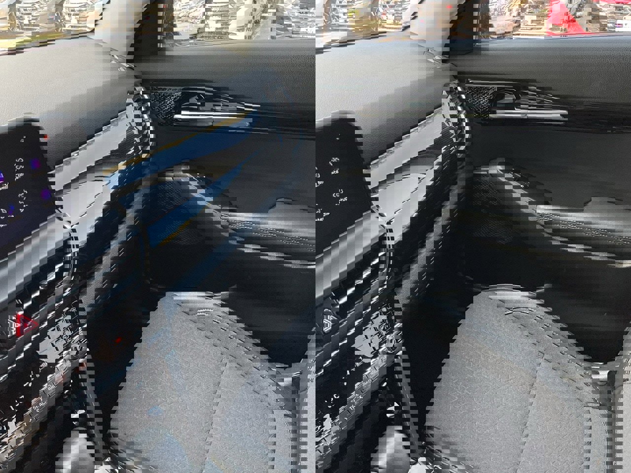 Used 2025 Kia Seltos S image 35