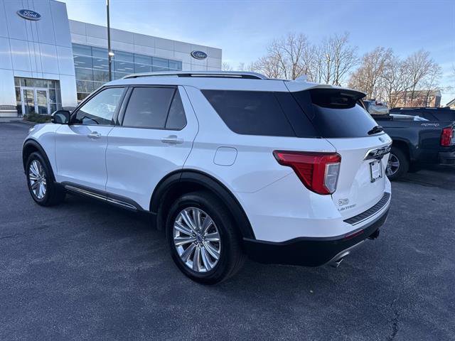 Certified 2021 Ford Explorer Limited w/ Equipment Group 301A image 3