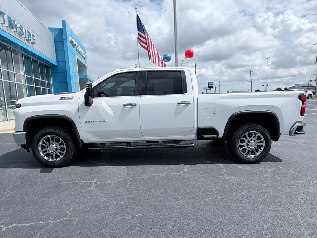 Used 2024 Chevrolet Silverado 2500 LTZ w/ LTZ Plus Package AWD/4WD image 5