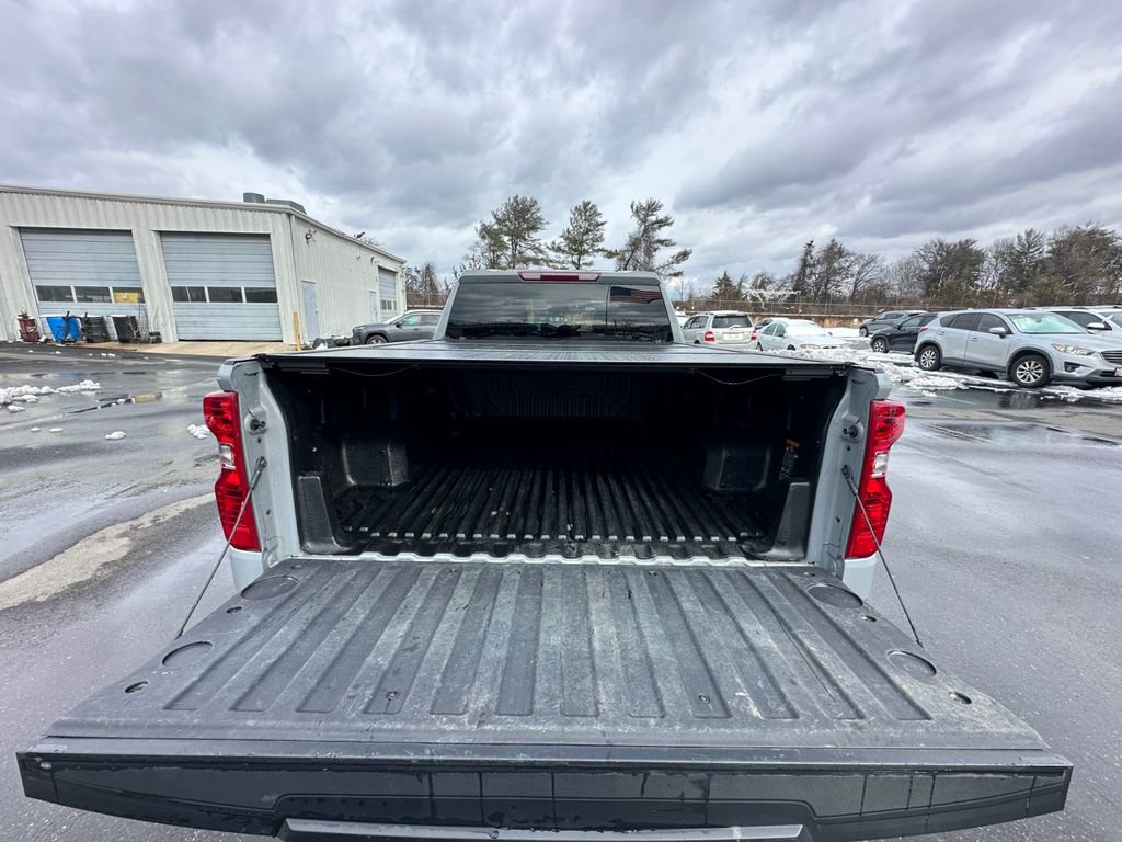 Used 2024 Chevrolet Silverado 1500 LT image 24