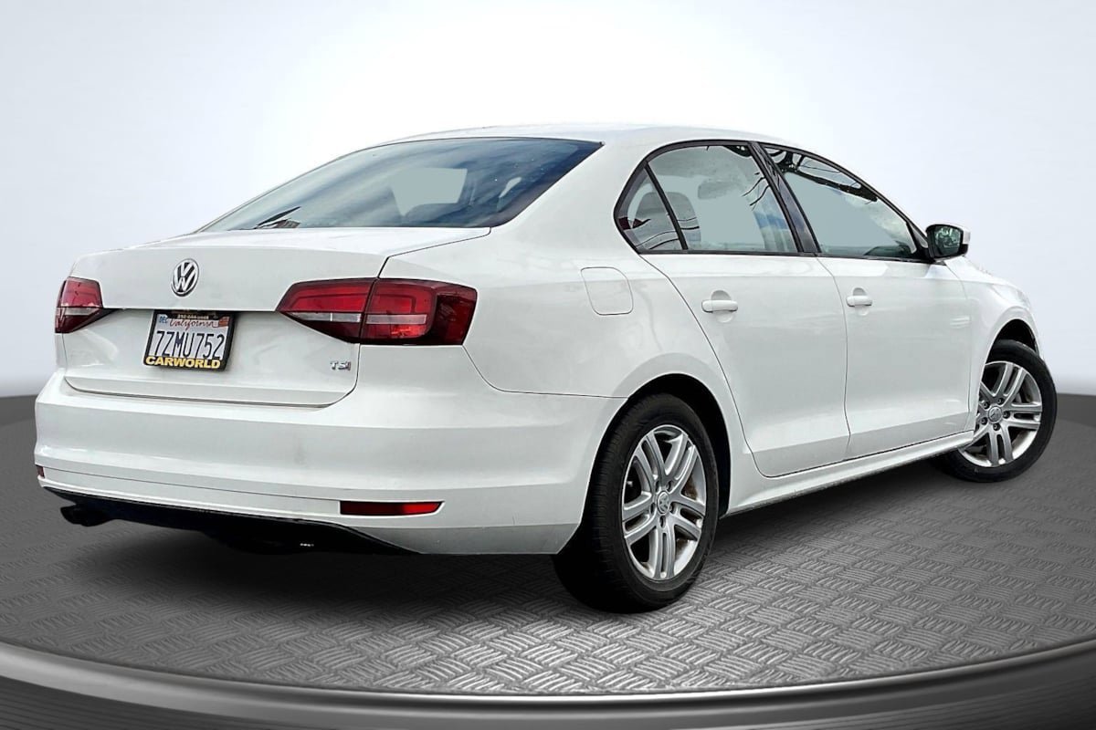 Used 2018 Volkswagen Jetta S FWD image 13