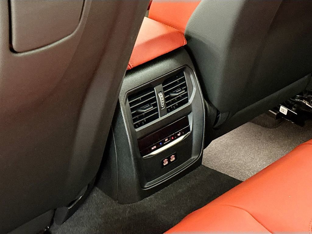 Used 2024 BMW M3 w/ M Carbon Exterior Package RWD image 18