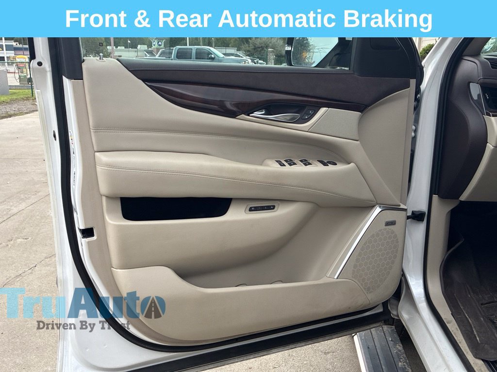 Used 2017 Cadillac Escalade Premium Luxury w/ LPO, Radiant Package AWD/4WD image 20