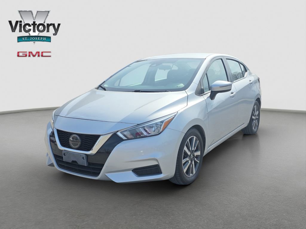 Used 2020 Nissan Versa SV image 3