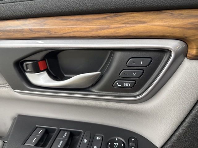 Used 2017 Honda CR-V Touring image 35