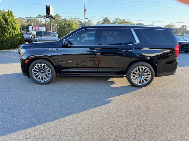 Used 2023 GMC Yukon Denali Ultimate image 1