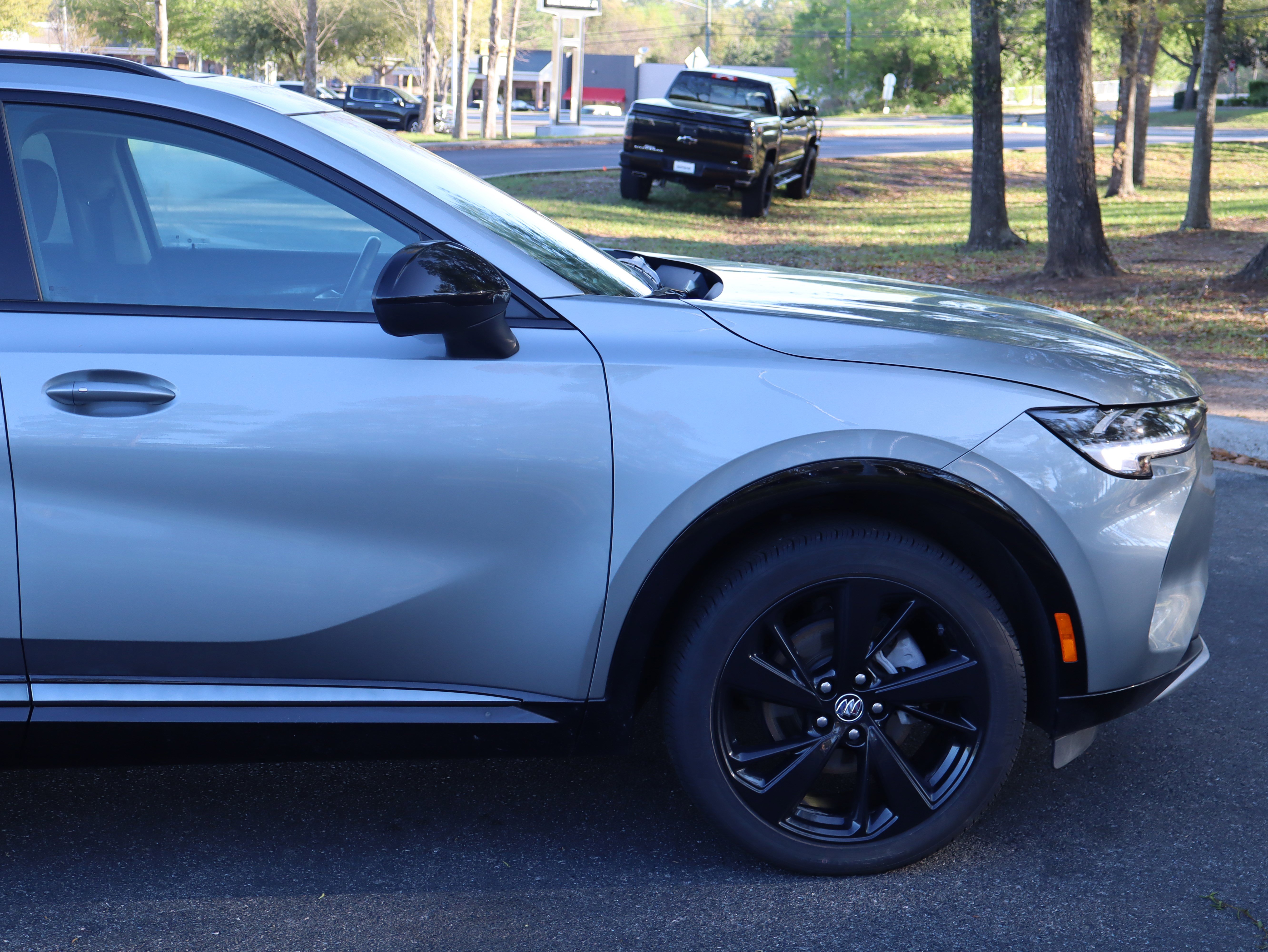 Used 2023 Buick Envision Essence w/ Sport Touring Package image 12