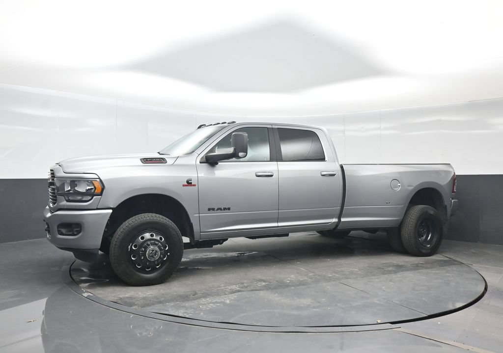 Used 2021 RAM 3500 Big Horn w/ Night Edition AWD/4WD image 2