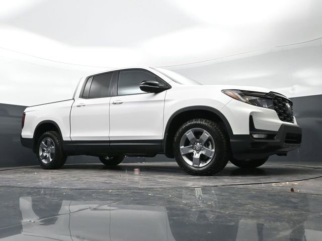 Certified 2025 Honda Ridgeline TrailSport image 35