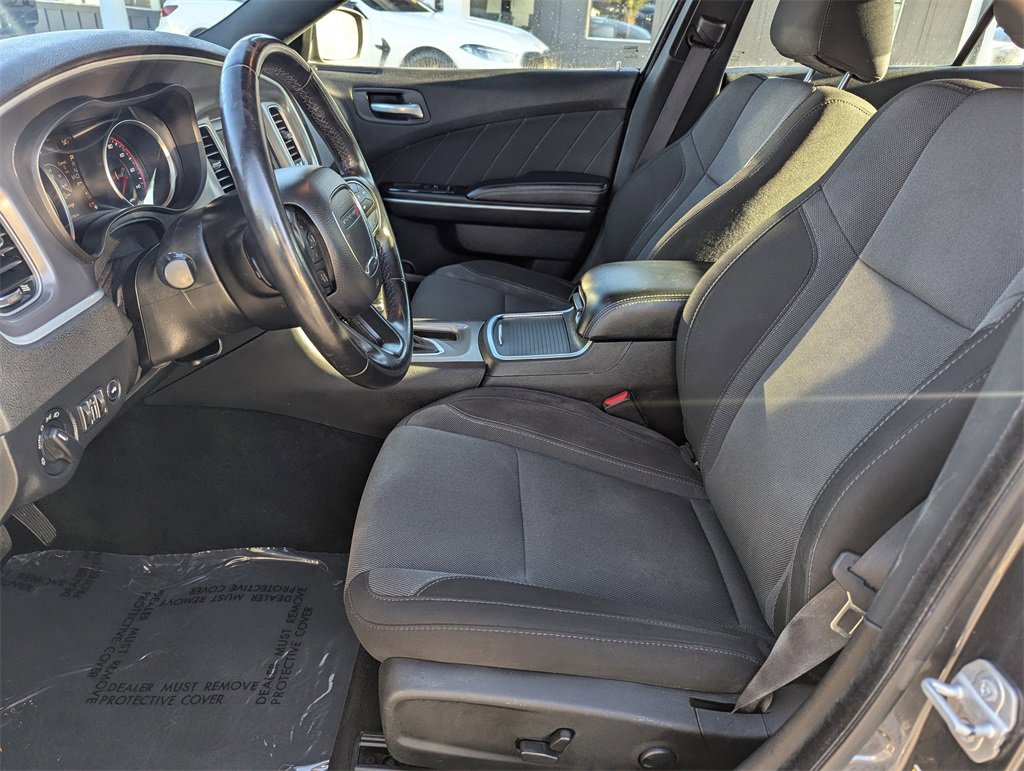 Used 2022 Dodge Charger SXT image 10