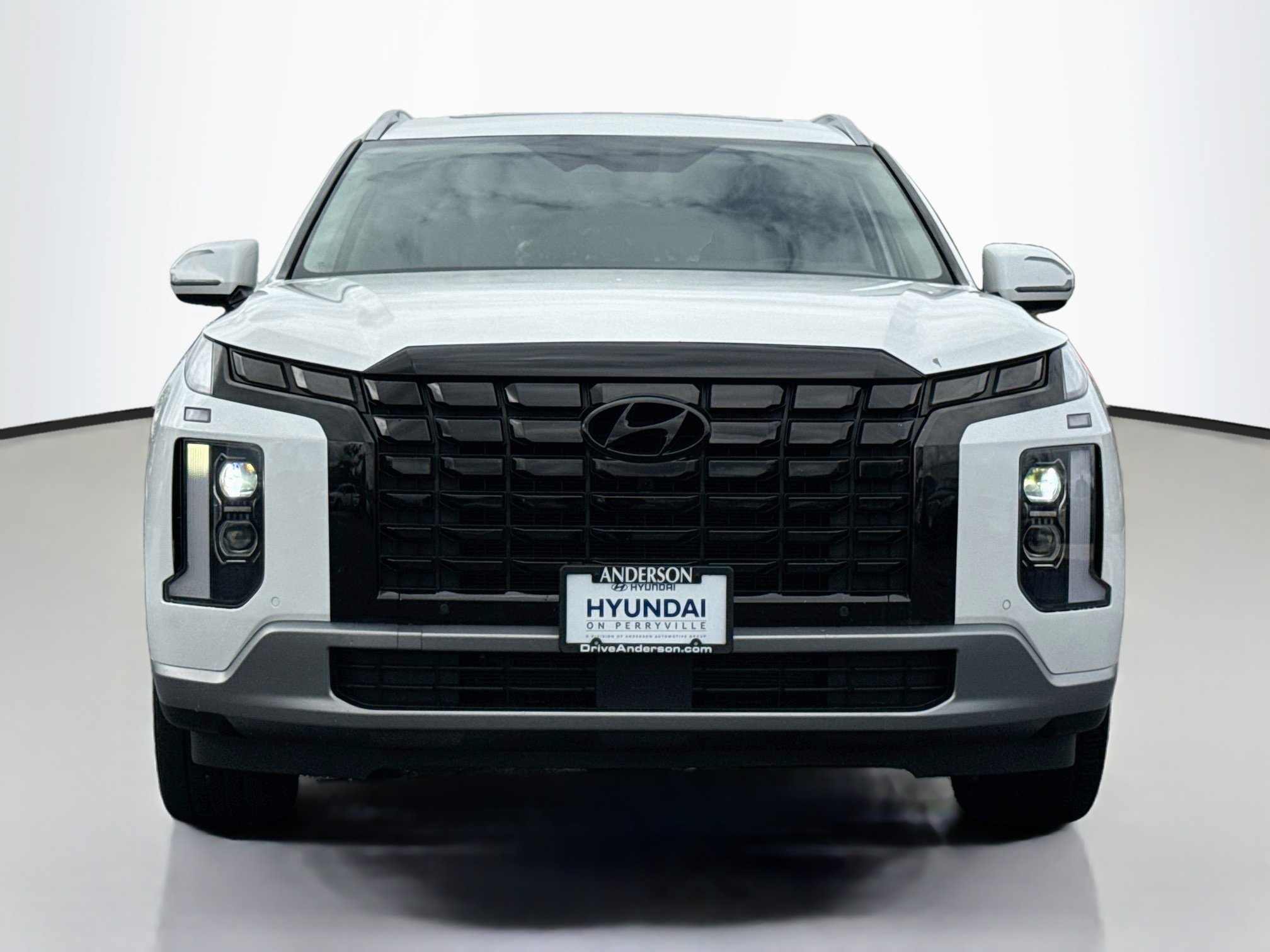 Used 2024 Hyundai Palisade SEL w/ Premium Package FWD image 2