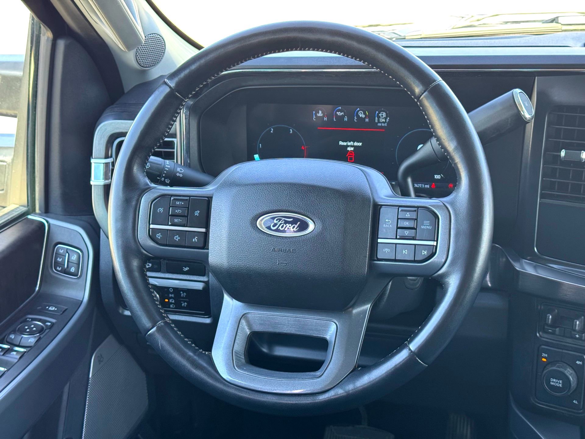 Used 2024 Ford F250 Lariat AWD/4WD image 23