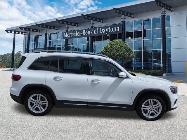 Used 2021 Mercedes-Benz GLB 250 4MATIC image 3