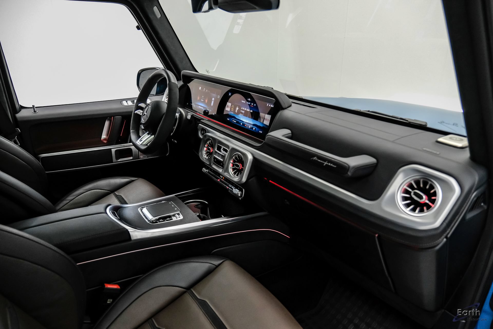 Used 2025 Mercedes-Benz G 63 AMG 4MATIC w/ Night Package Magno image 48