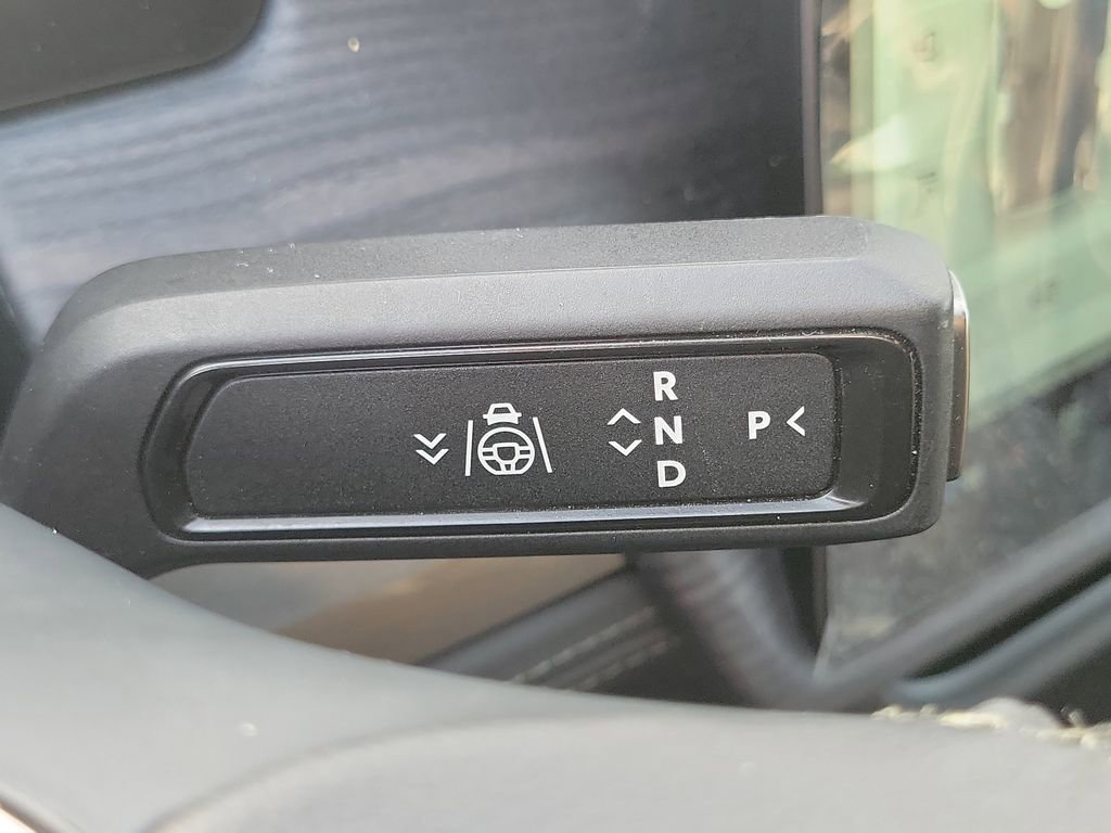 Used 2024 Rivian R1S Adventure AWD/4WD image 11