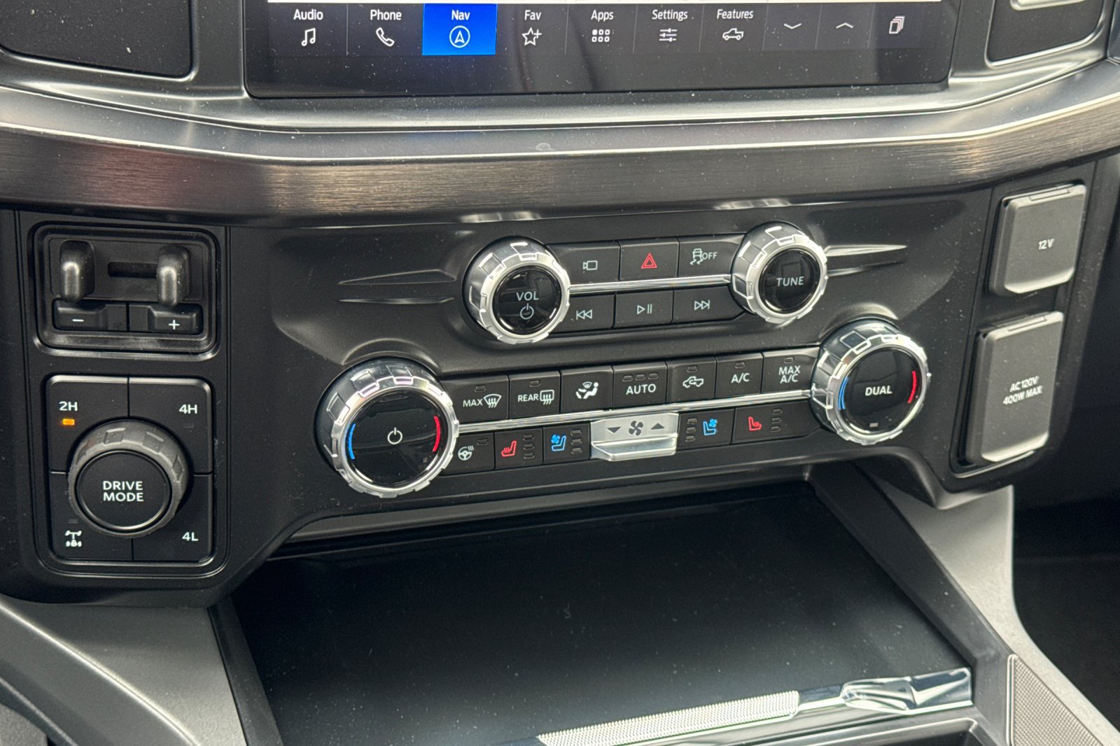 New 2026 Ford F250 Lariat w/ FX4 Off-Road Package AWD/4WD image 22