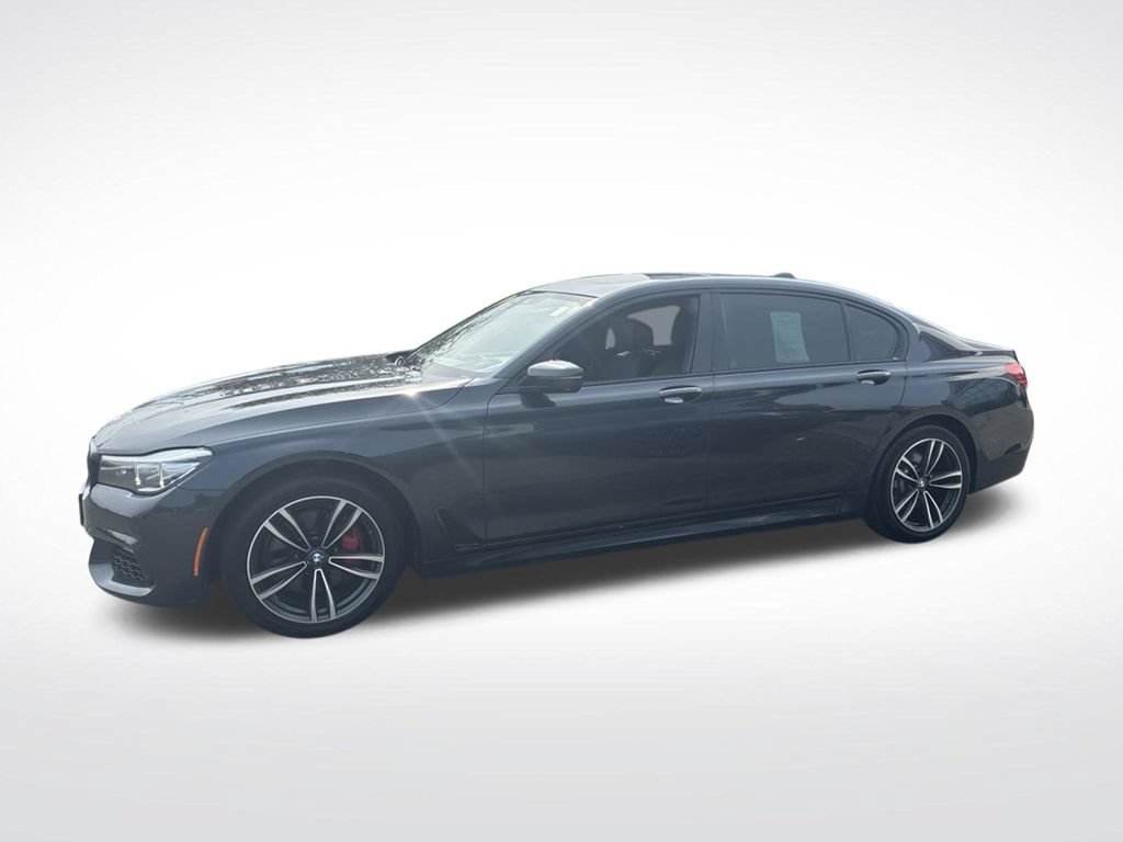 Used 2017 BMW 740i xDrive AWD/4WD image 4