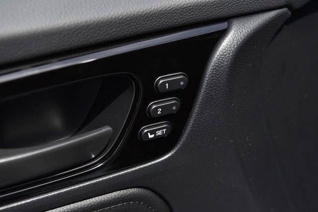 New 2026 Honda Odyssey Touring image 9