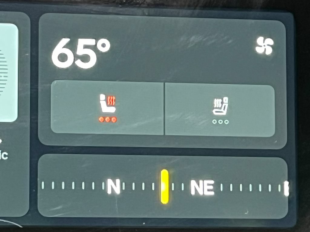 Used 2022 Rivian R1T Launch Edition AWD/4WD image 31