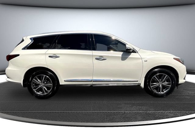 Used 2018 INFINITI QX60 FWD w/ Premium Plus Package image 4