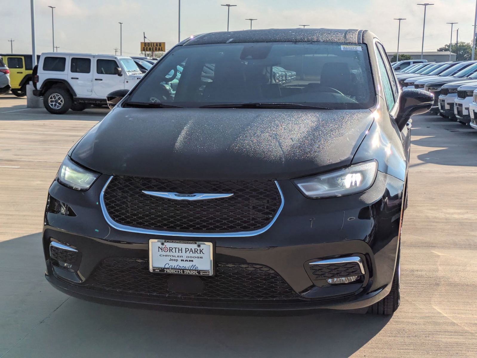 New 2026 Chrysler Pacifica Select FWD image 7