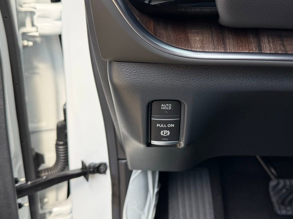 New 2026 Nissan Armada SL w/ Captain's Chari Seat Package AWD/4WD image 15