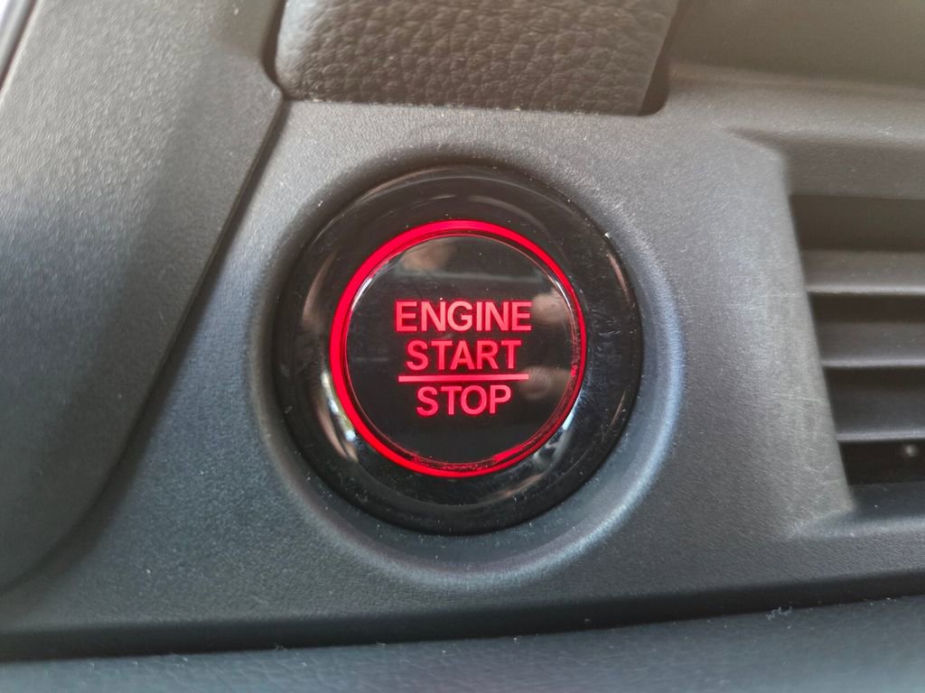 Used 2023 Honda Pilot Sport image 33