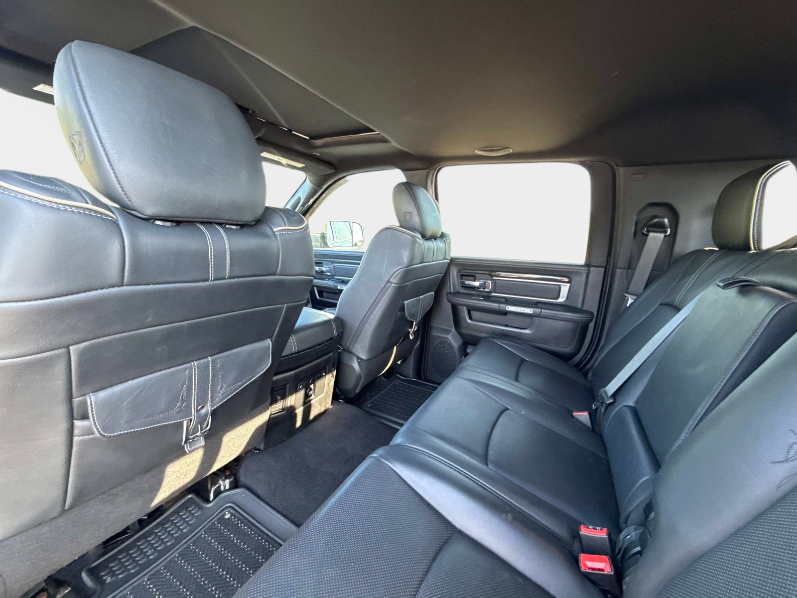 Used 2018 RAM 3500 Laramie Longhorn AWD/4WD image 19