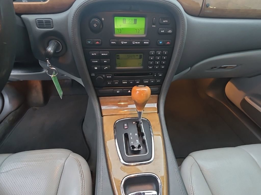 Used 2003 Jaguar S-TYPE 4.2 image 27